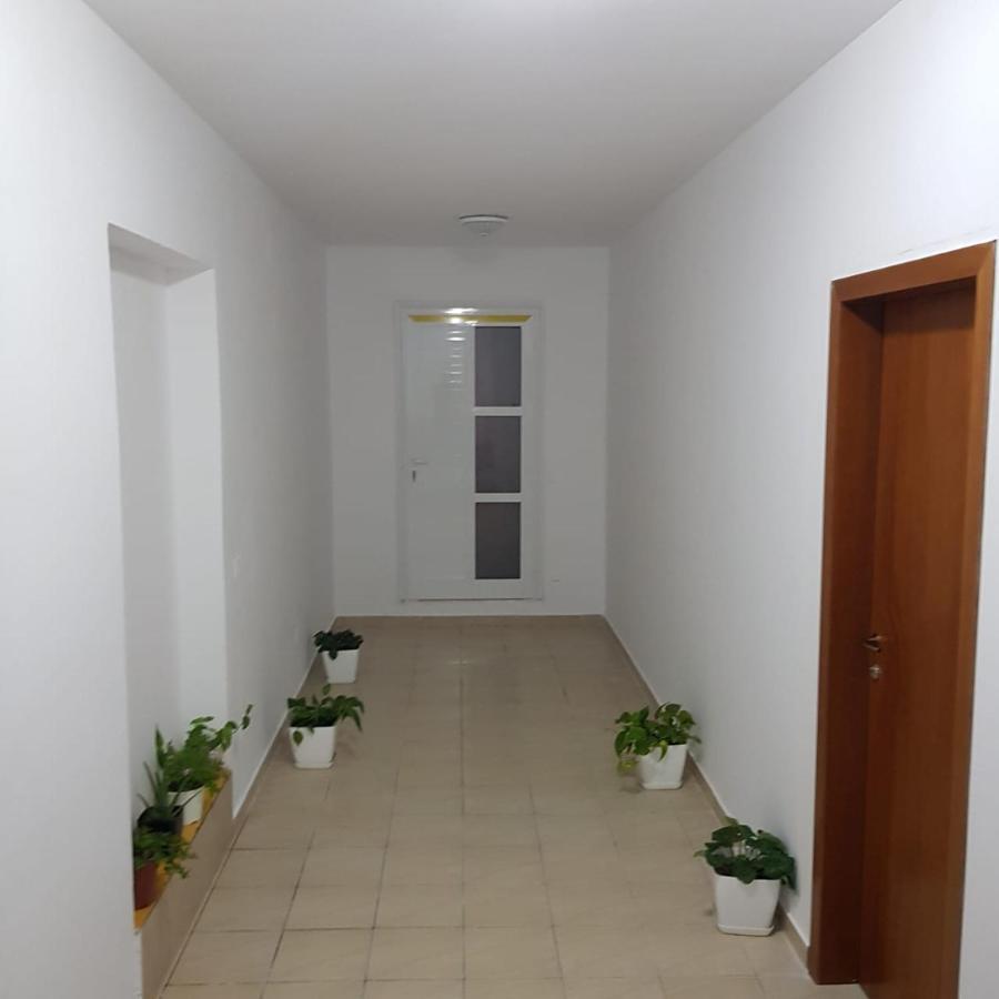 Hotel Restorant Genti Peshkatari Орикум Екстериор снимка
