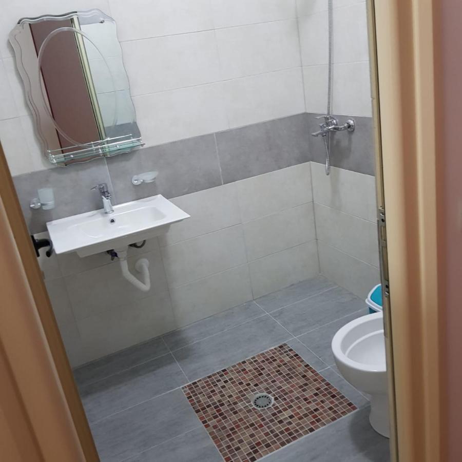 Hotel Restorant Genti Peshkatari Орикум Екстериор снимка